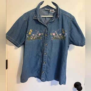 Vintage Bobbie Brooks Denim Floral Embroidered Ladies Shirt